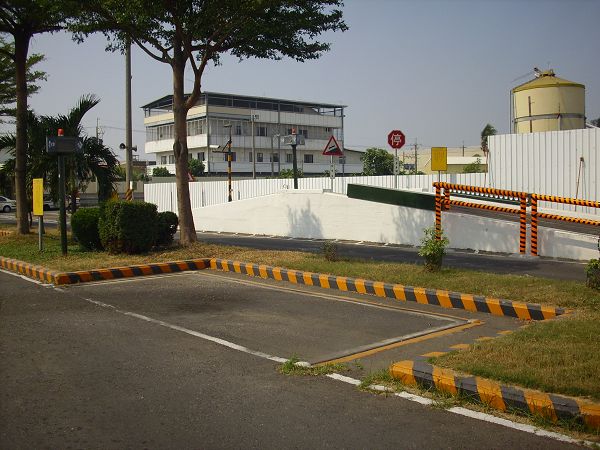 路邊停車練習區